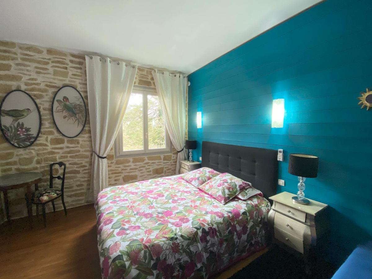 O Clair De Lune Au Coeur De Sarlat - Chambres Climatisees - Parking Prive - Piscine Chauffee - Spa Et Massages المظهر الخارجي الصورة