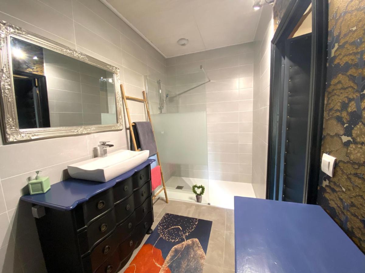 O Clair De Lune Au Coeur De Sarlat - Chambres Climatisees - Parking Prive - Piscine Chauffee - Spa Et Massages المظهر الخارجي الصورة