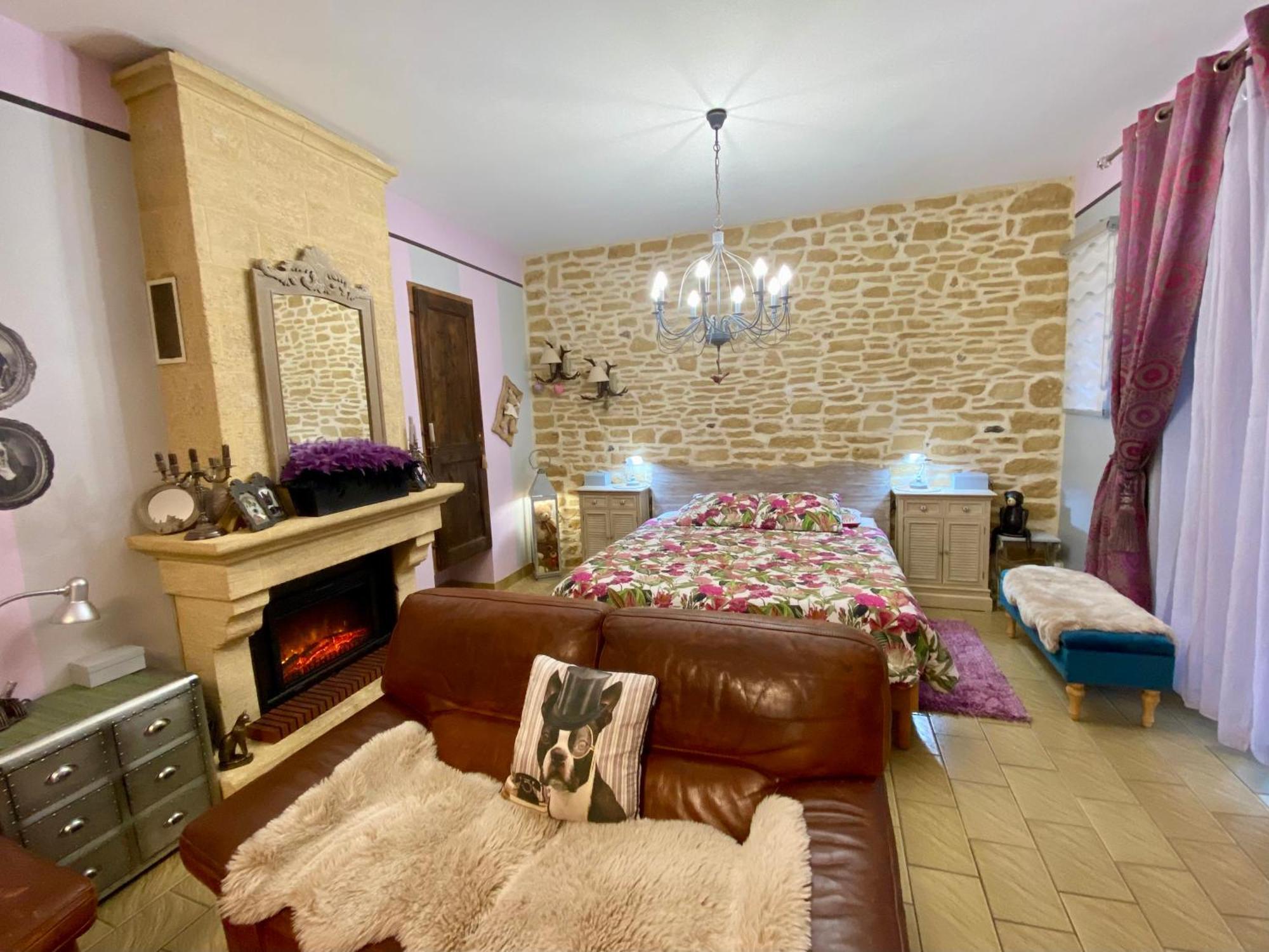 O Clair De Lune Au Coeur De Sarlat - Chambres Climatisees - Parking Prive - Piscine Chauffee - Spa Et Massages المظهر الخارجي الصورة