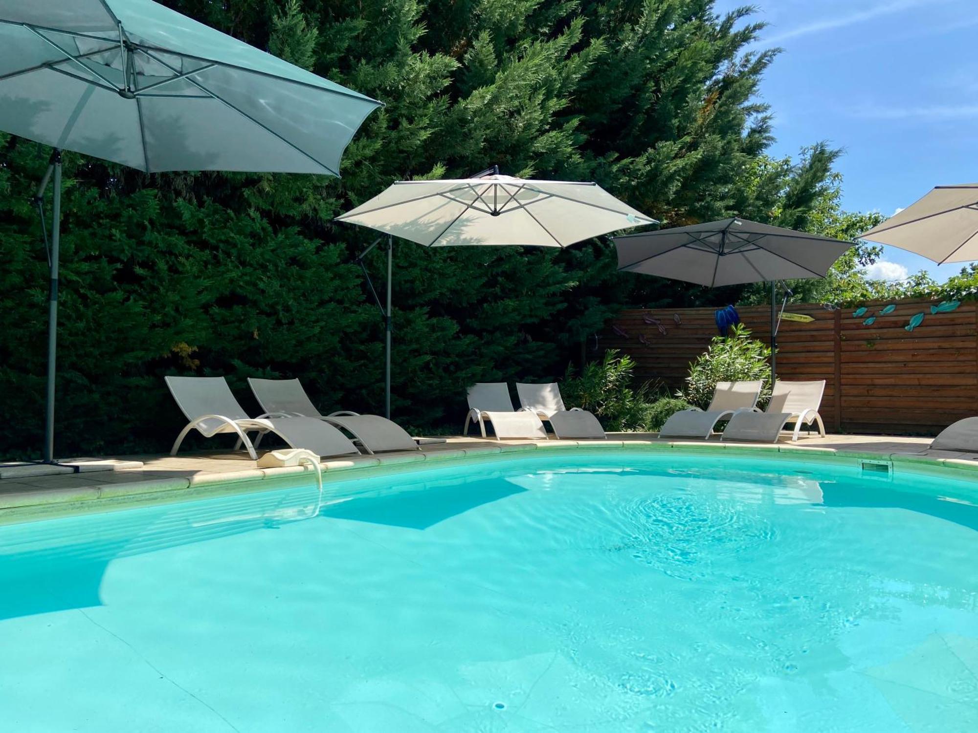 O Clair De Lune Au Coeur De Sarlat - Chambres Climatisees - Parking Prive - Piscine Chauffee - Spa Et Massages المظهر الخارجي الصورة