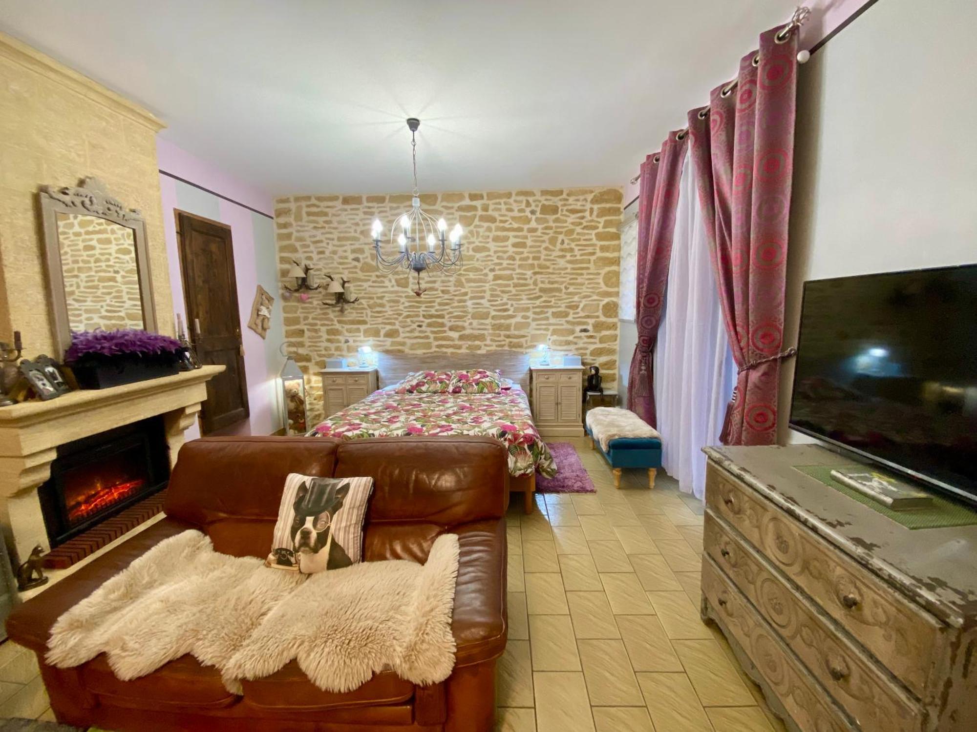 O Clair De Lune Au Coeur De Sarlat - Chambres Climatisees - Parking Prive - Piscine Chauffee - Spa Et Massages المظهر الخارجي الصورة