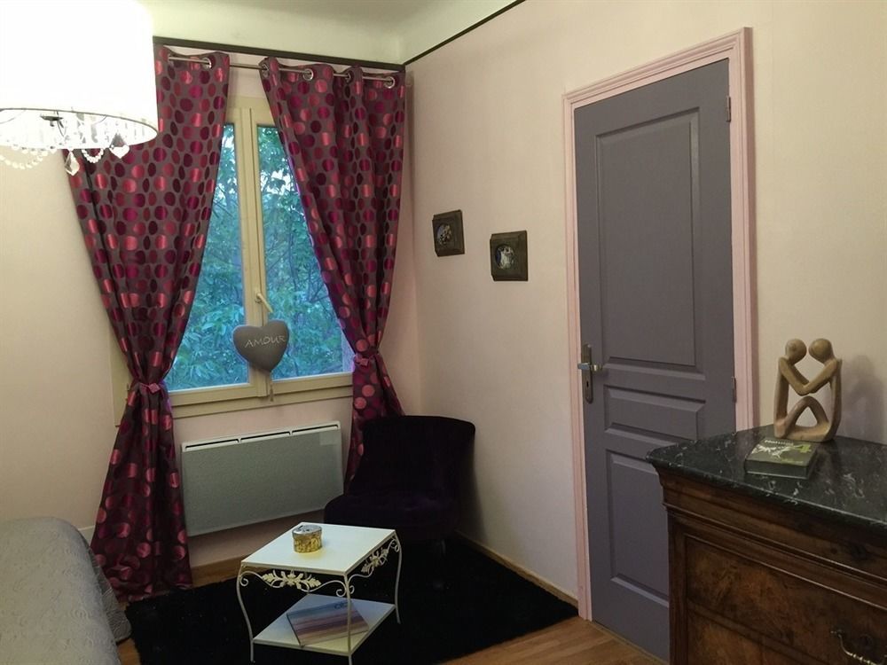 O Clair De Lune Au Coeur De Sarlat - Chambres Climatisees - Parking Prive - Piscine Chauffee - Spa Et Massages المظهر الخارجي الصورة