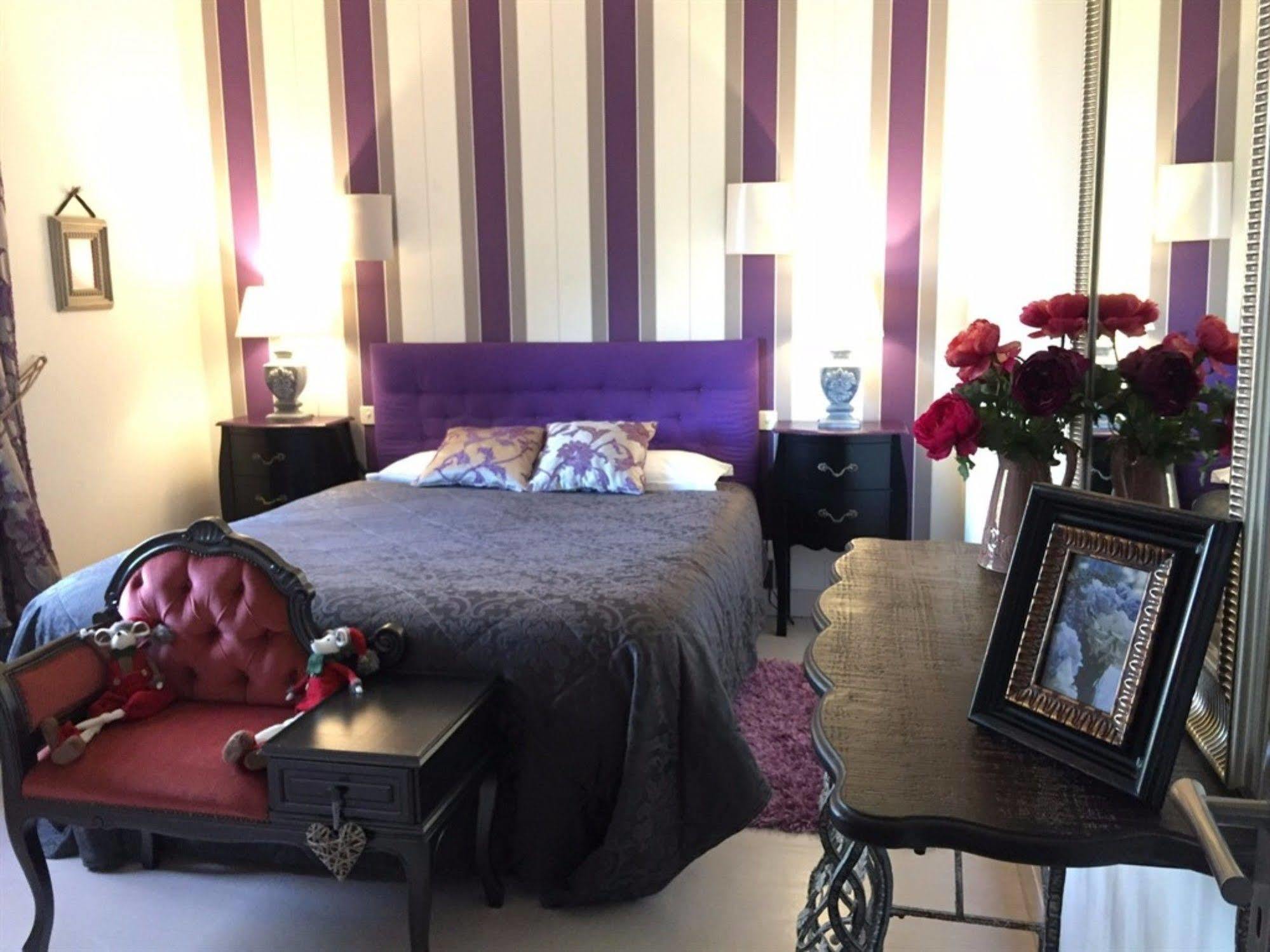 O Clair De Lune Au Coeur De Sarlat - Chambres Climatisees - Parking Prive - Piscine Chauffee - Spa Et Massages المظهر الخارجي الصورة